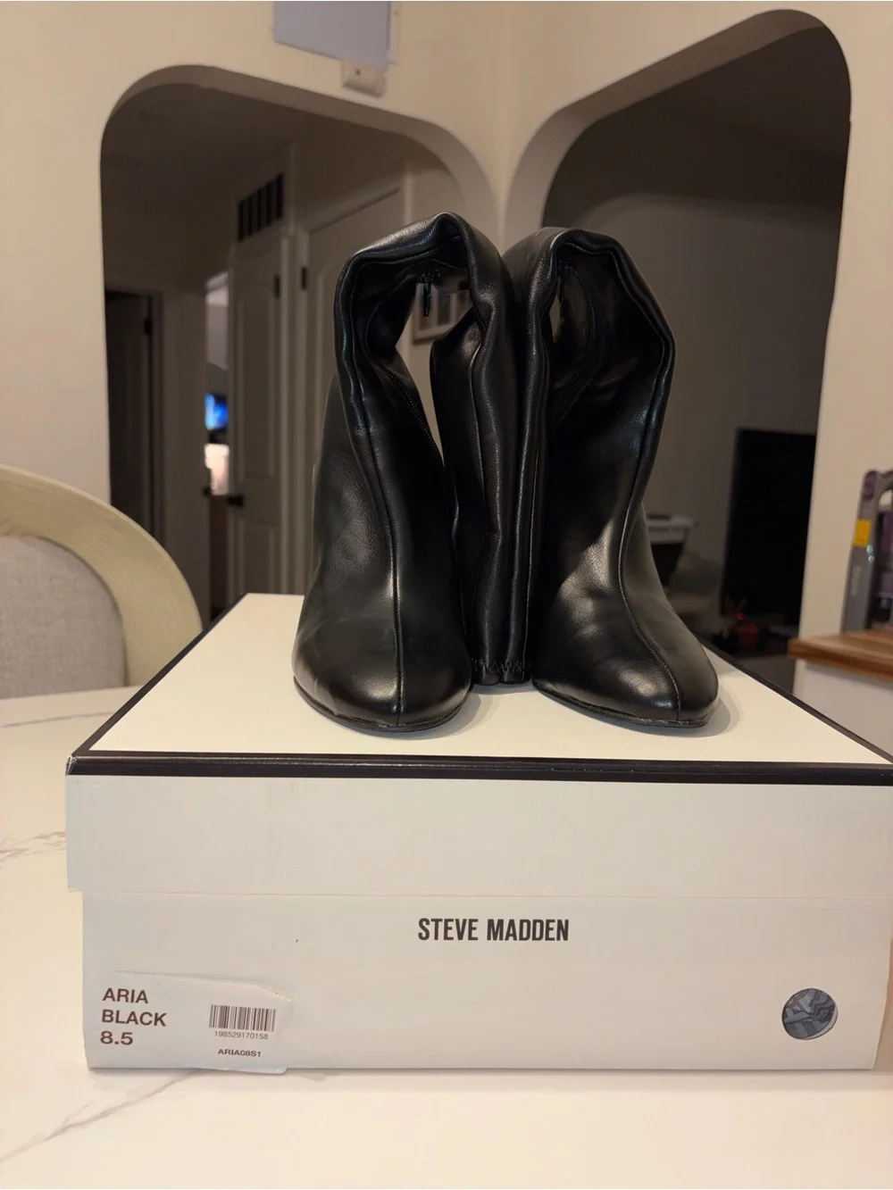 Steve Madden Aria Black Knee Length Leather Boots